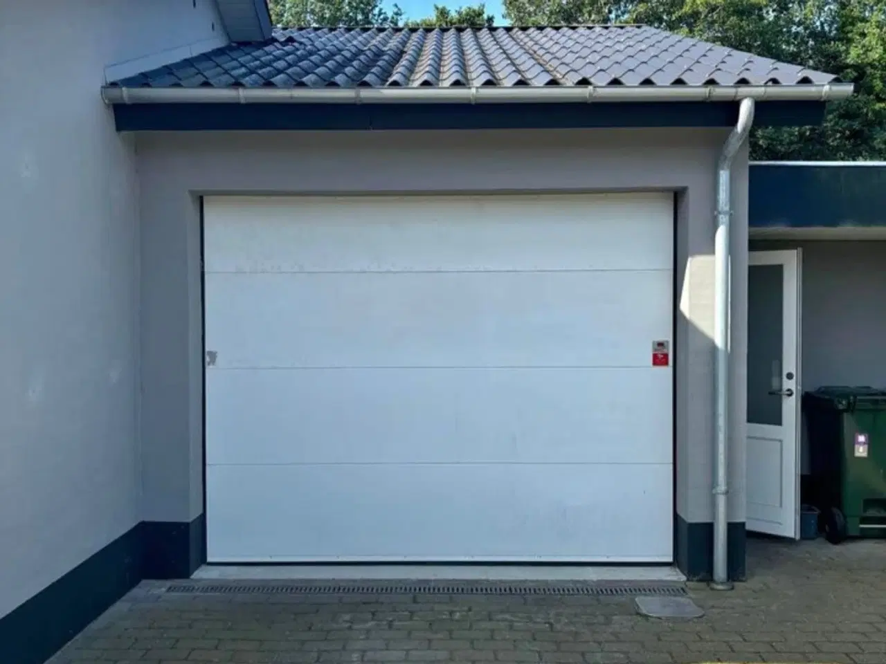 Billede 1 - Garageport