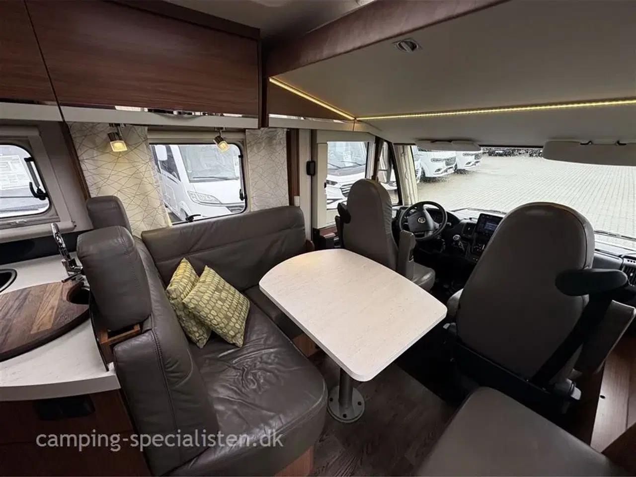 Billede 6 - 2016 - Euramobil Integra Line IL720 QB "Autocamp Premium"   Rigtig pæn og meget velholdt Luksusbil  - Euramobil IL720 QB fra 2016 - Kan snart opleves hos Camping-Specialisten i Silkeborg