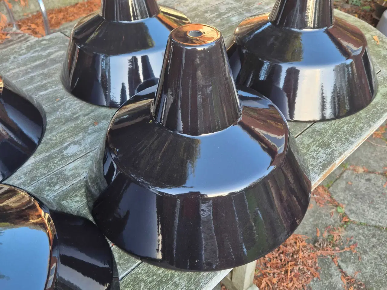 Billede 19 - Sorte emaljerede værkstedspendler 