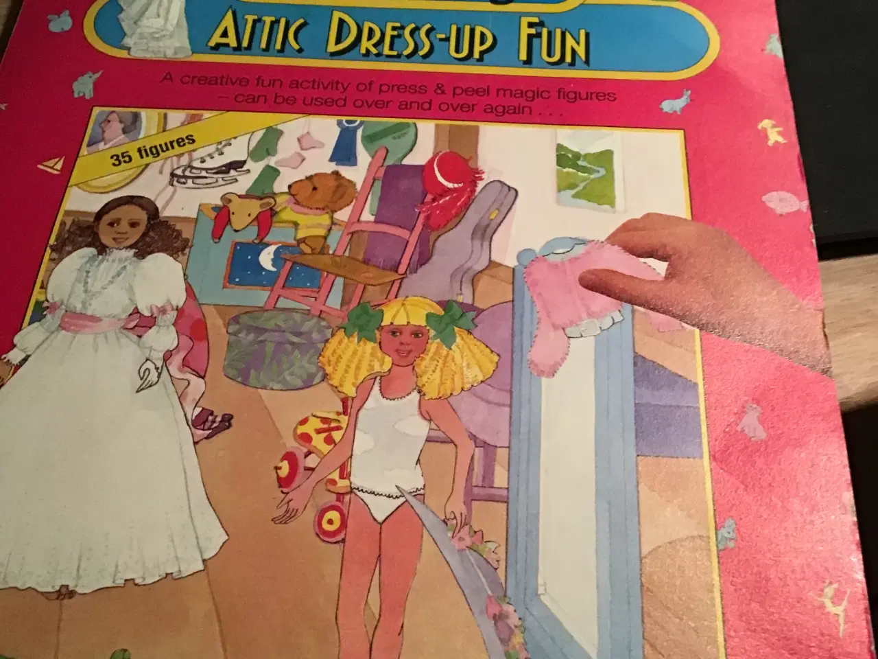 Billede 4 - Receptkuverter, servietter og påklædningsdukker