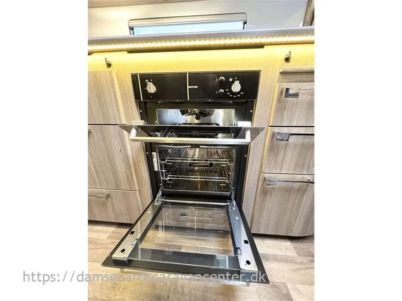 Billede 13 - 2016 - Kabe Imperial 560 XL KS Franskseng-Alde-Gulvvarme-Aircon-Mover-Telt