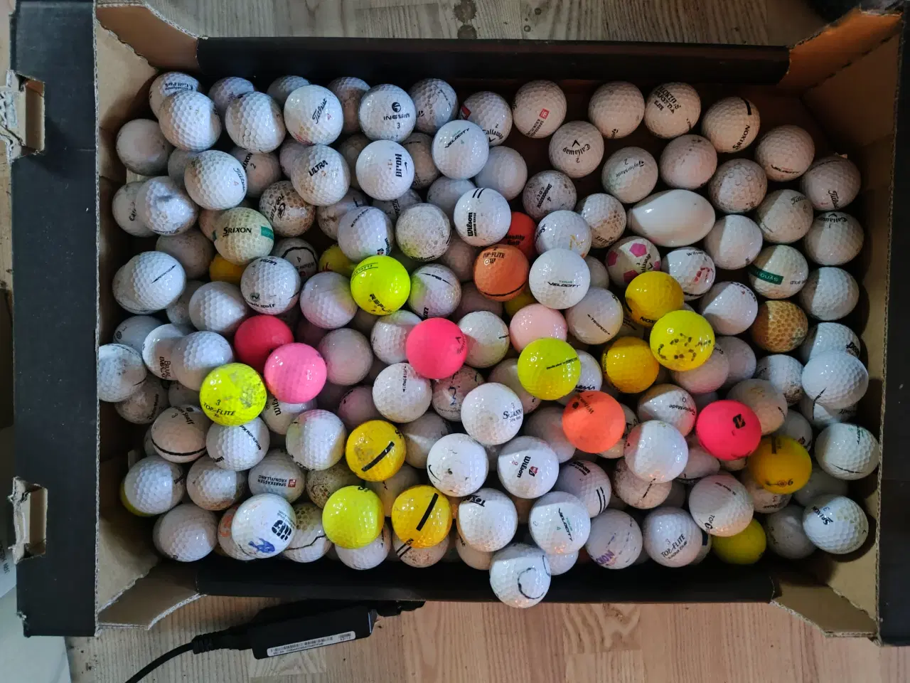 Billede 1 - Golf bolde og Bags køller og jern 