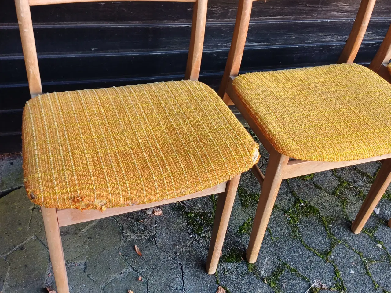 Billede 6 - Fire dansk designet retro stole.