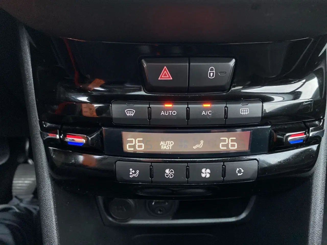 Billede 14 - Peugeot 208 1,6 BlueHDi Envy 100HK 5d