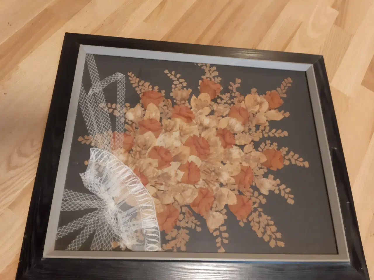 Billede 1 - Tørret blomster buket indrammet