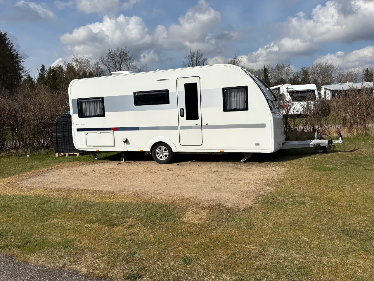 Billede 2 - Flot campingvogn med nyt fortelt