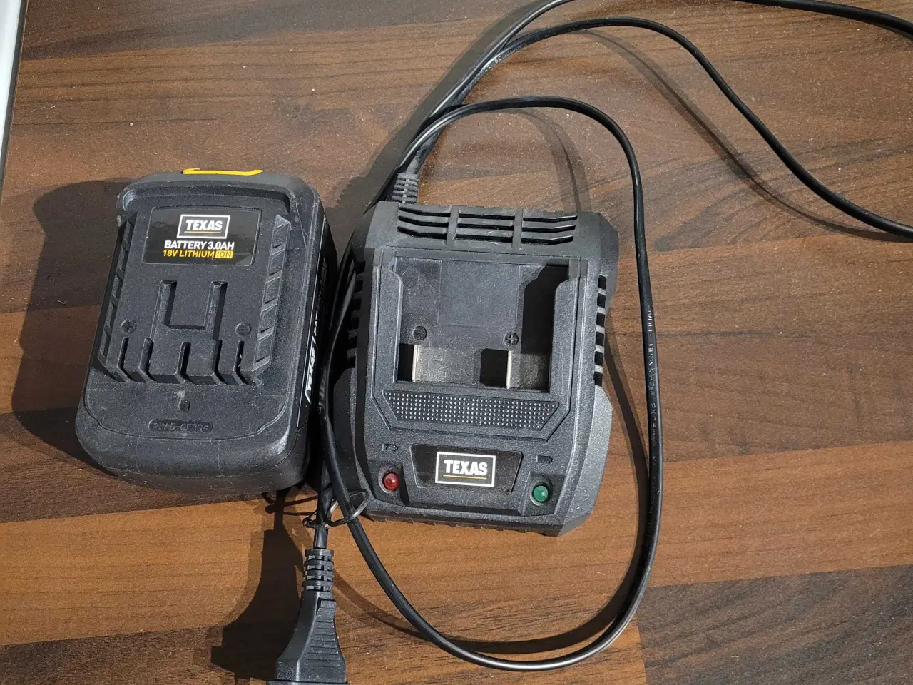 Billede 3 - Texas 18 volt 3ah batteri plus lader