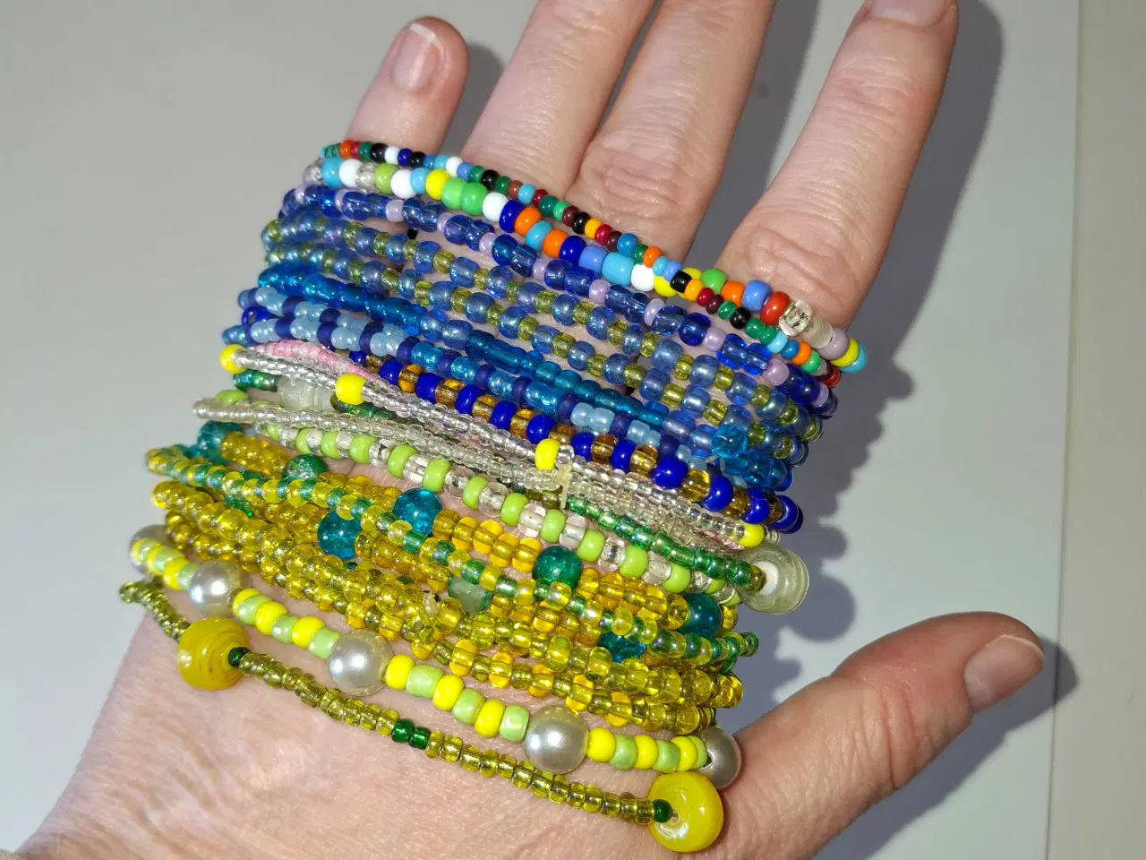 Billede 5 - Perler/348 g. - grøndlandske,glas,porcelæn,plast
