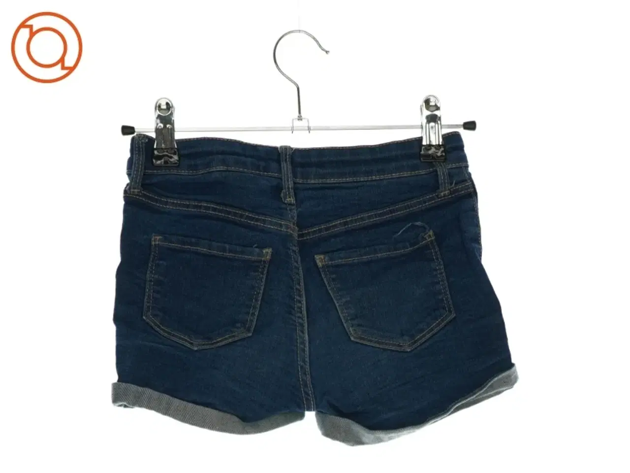 Billede 2 - Shorts fra H&M (Str. 122)