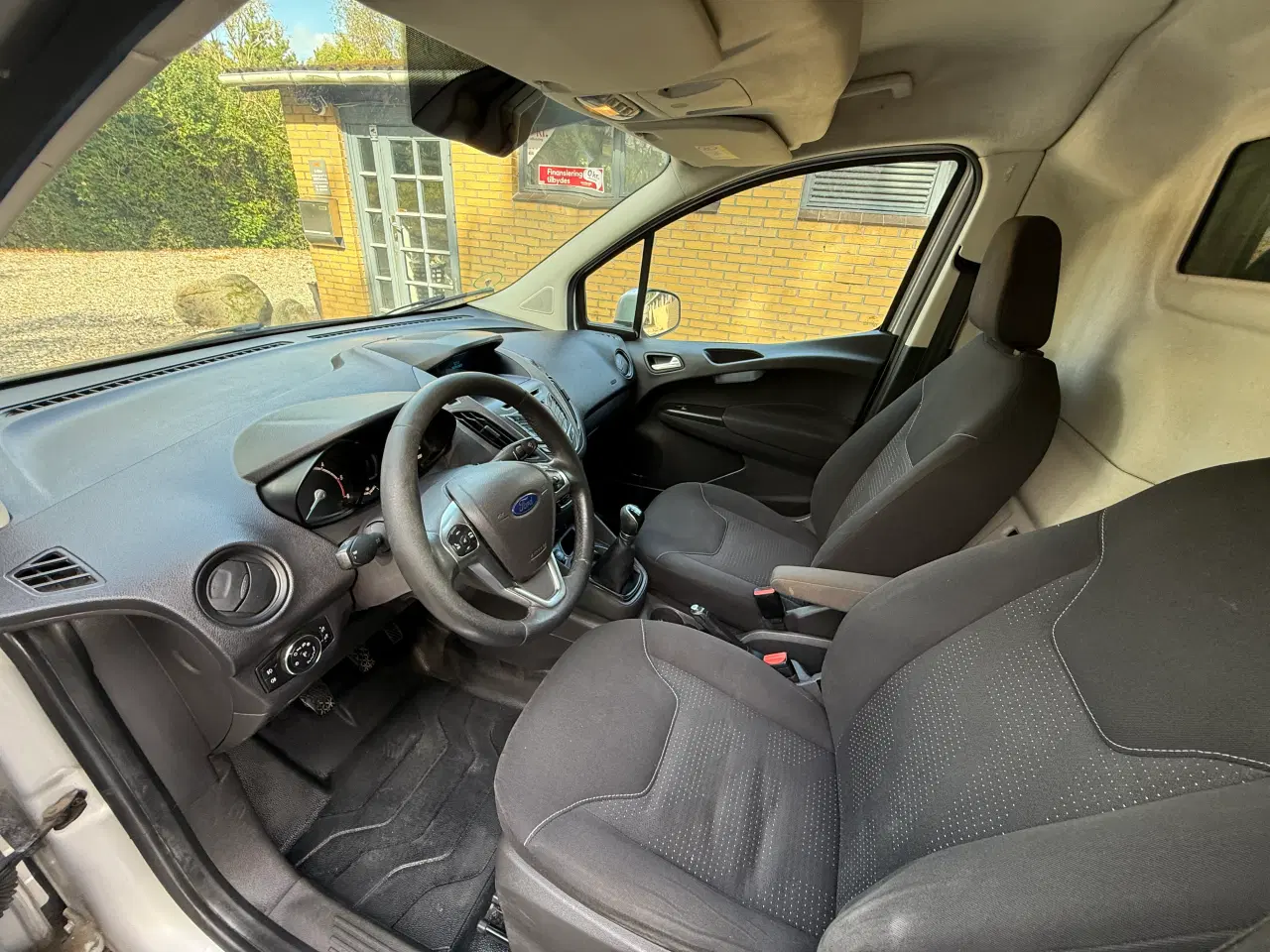 Billede 9 - Ford transit Courier 1.5 tdci fint udstyre 
