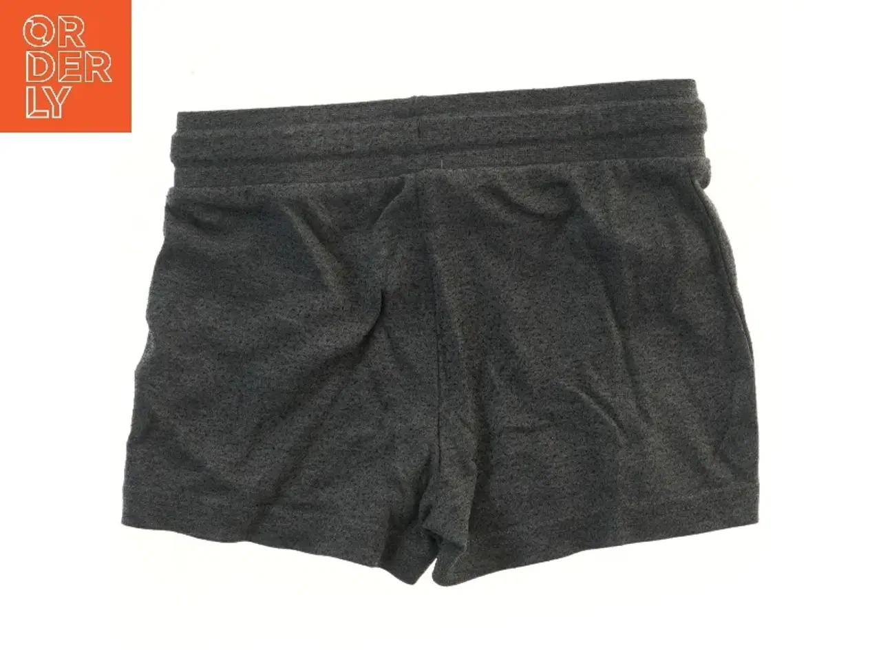 Billede 2 - Sportsshorts med snoretræk fra Hummel (str. 110)