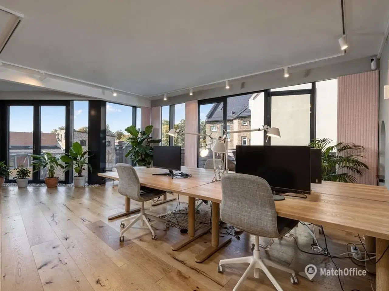 Billede 16 - EKSKLUSIVE LEJEMÅL VED FREDERIKSBERG HAVE KONTOR / KLINIK / SHOWROOM M.M.