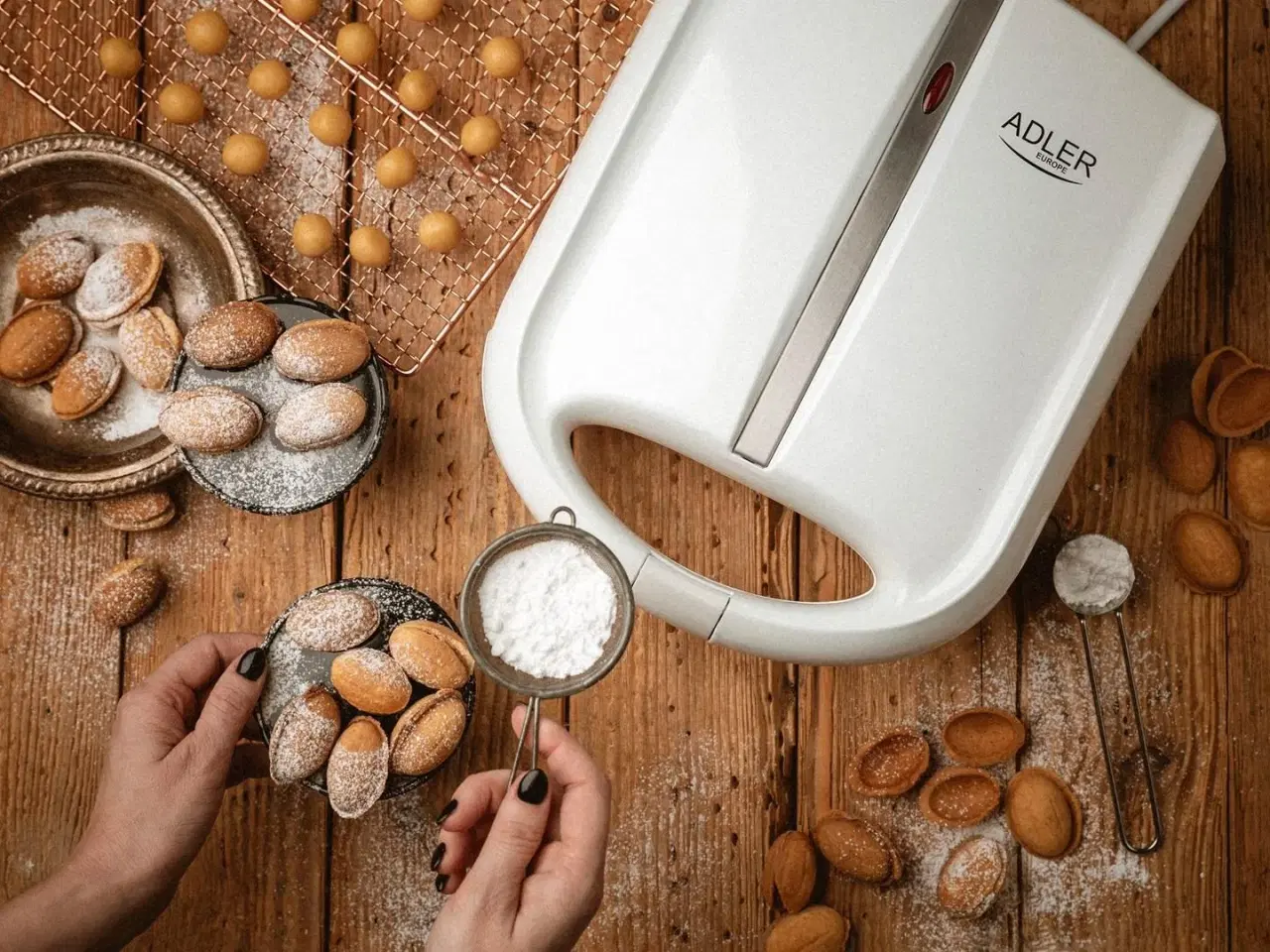 Billede 8 - Kagemaskine til småkager/peanutkager 24 stk – Adler AD 3039, hvid