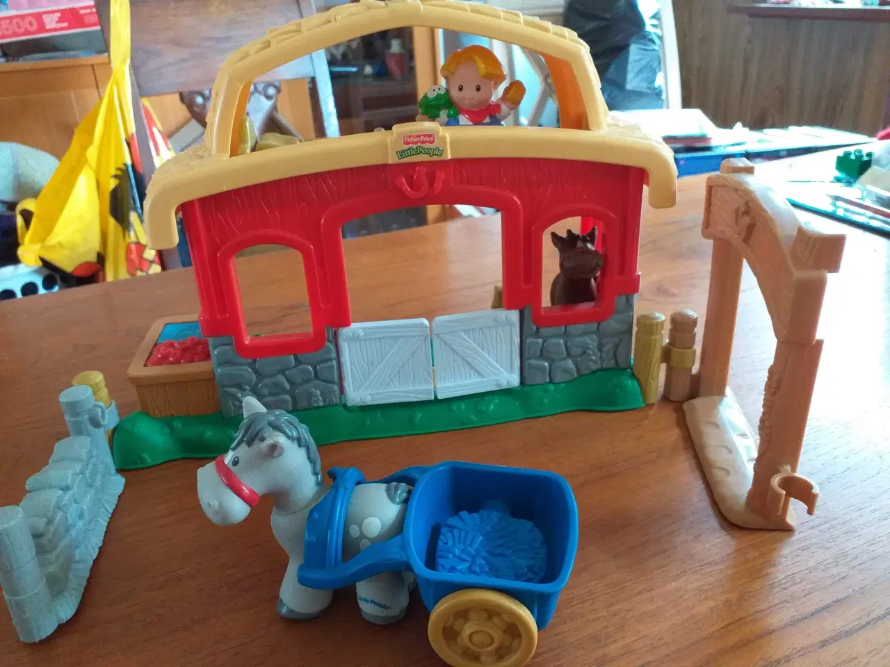 Billede 2 - Little people bonde hus