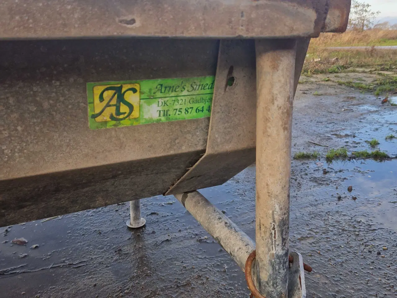 Billede 4 - Stort fodertrug