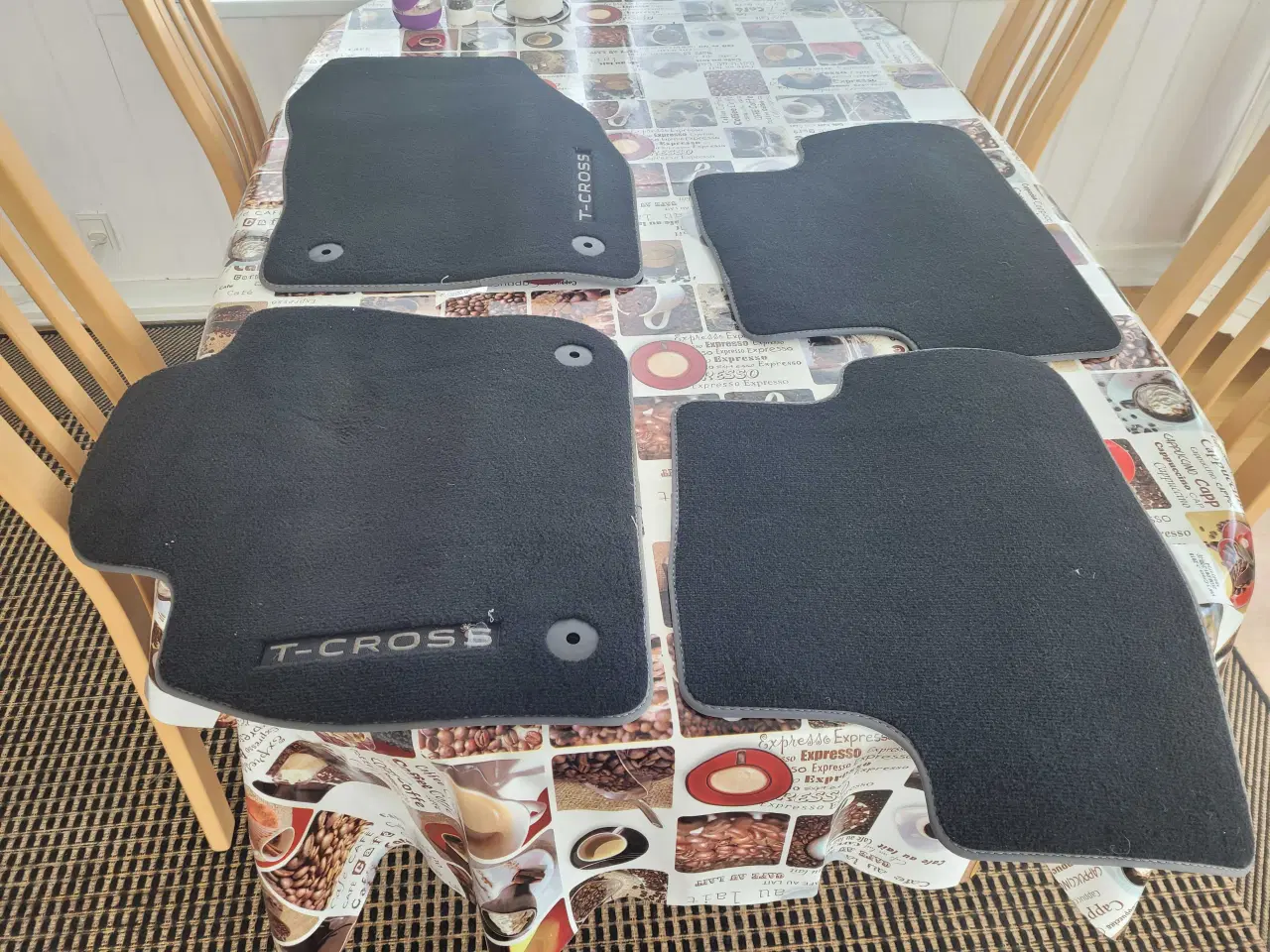 Billede 6 - T-cross måtter aldrig brugt sælges for 400 kr