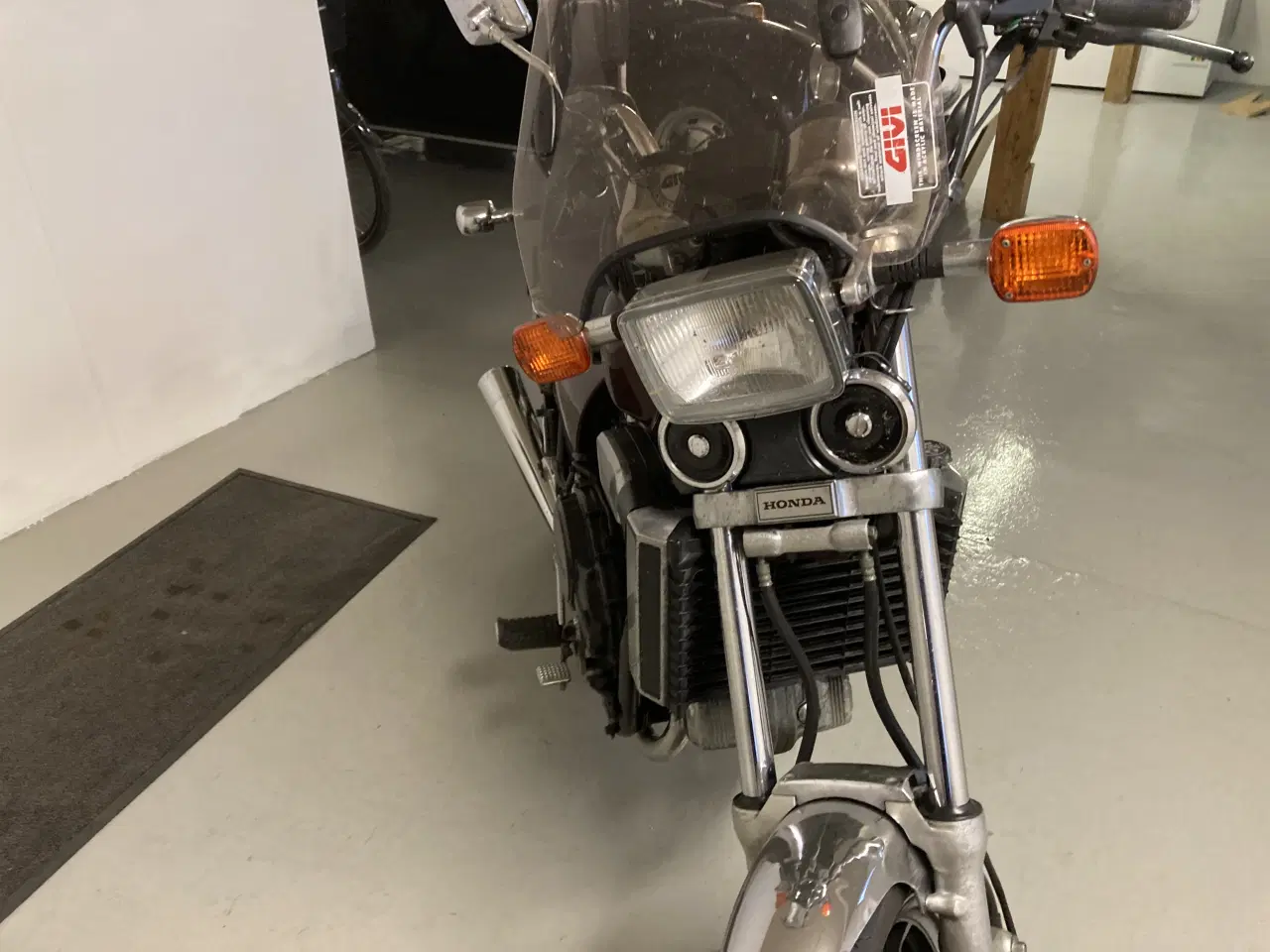 Billede 3 - Honda VF 750 Custom nysynet i fin stand