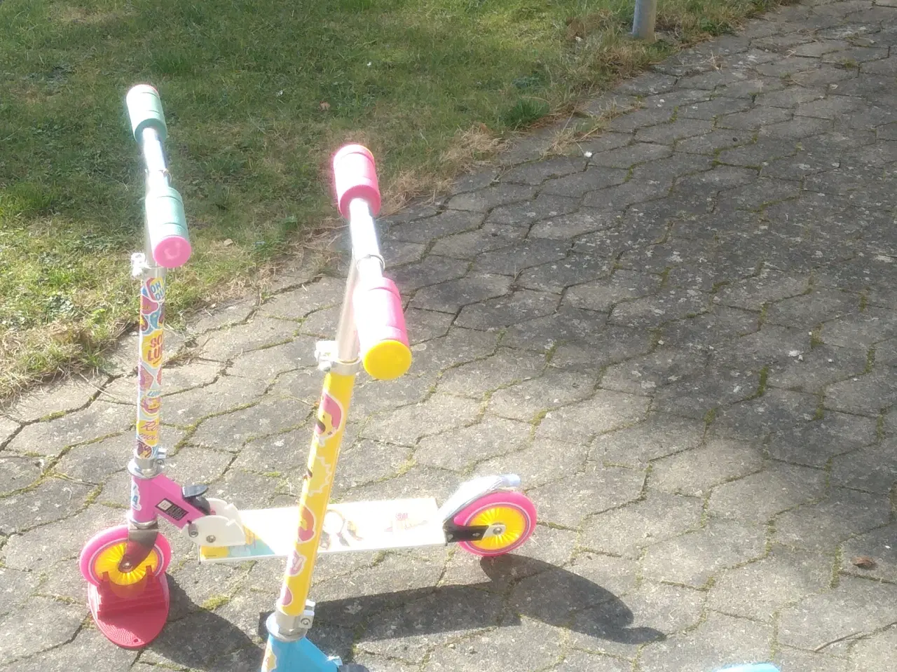 Billede 9 - 2 stk Luna løbehjul som nye