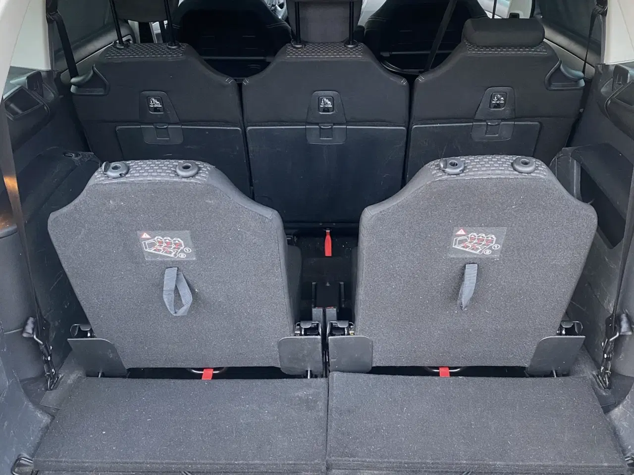 Billede 1 - 1.6 hdi 7 personer årgang 2012.