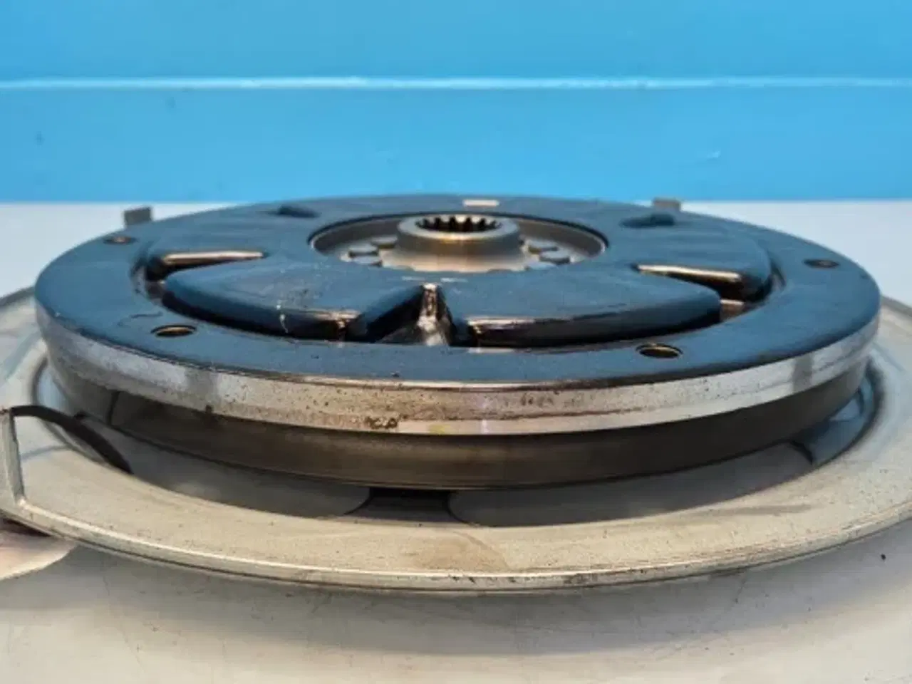 Billede 14 - Case Maxxum 150 Svingningsdæmper 51543219