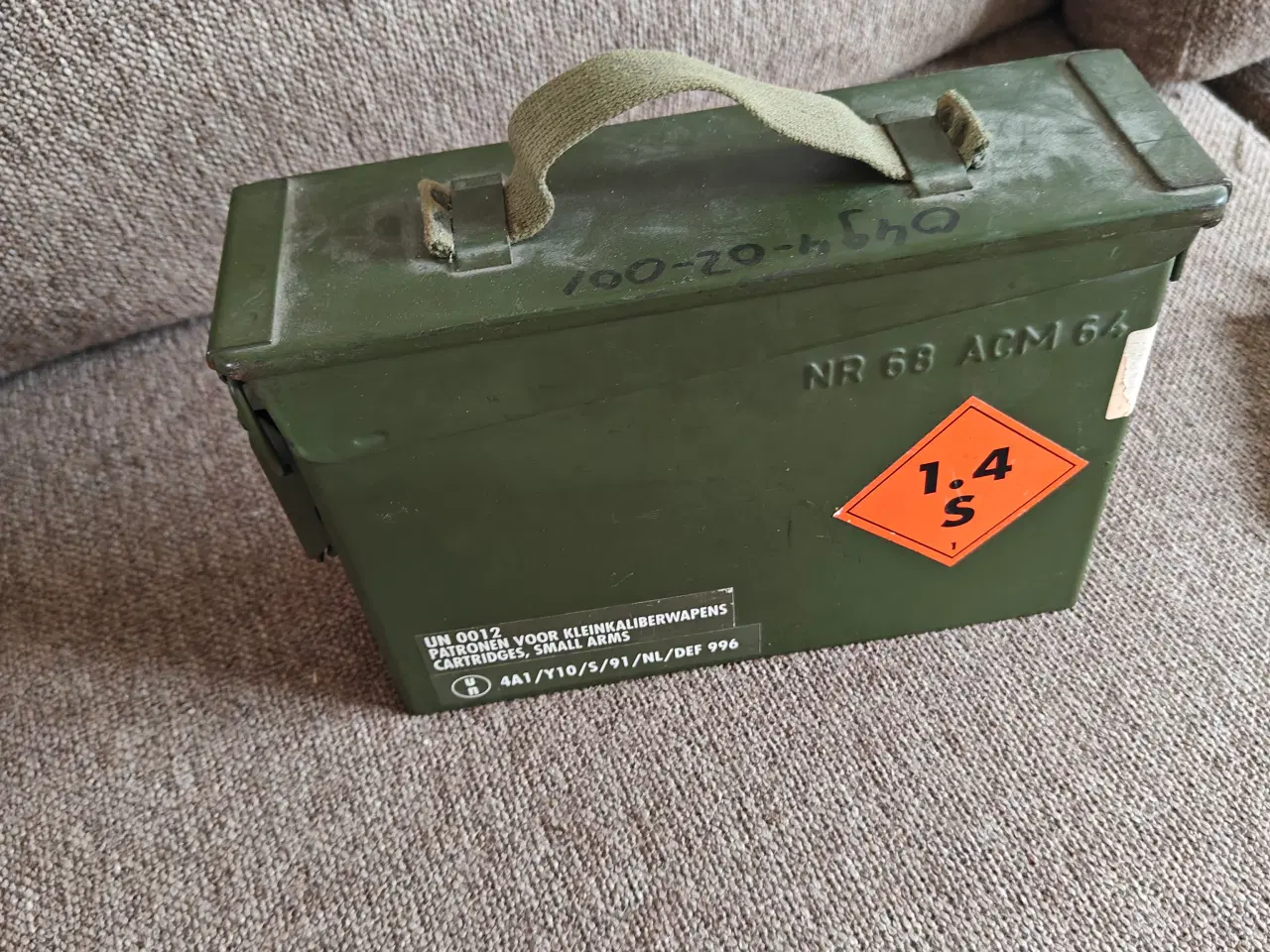 Billede 9 - Airsoft samling+ ammunitionskasse og kikkertsigte 