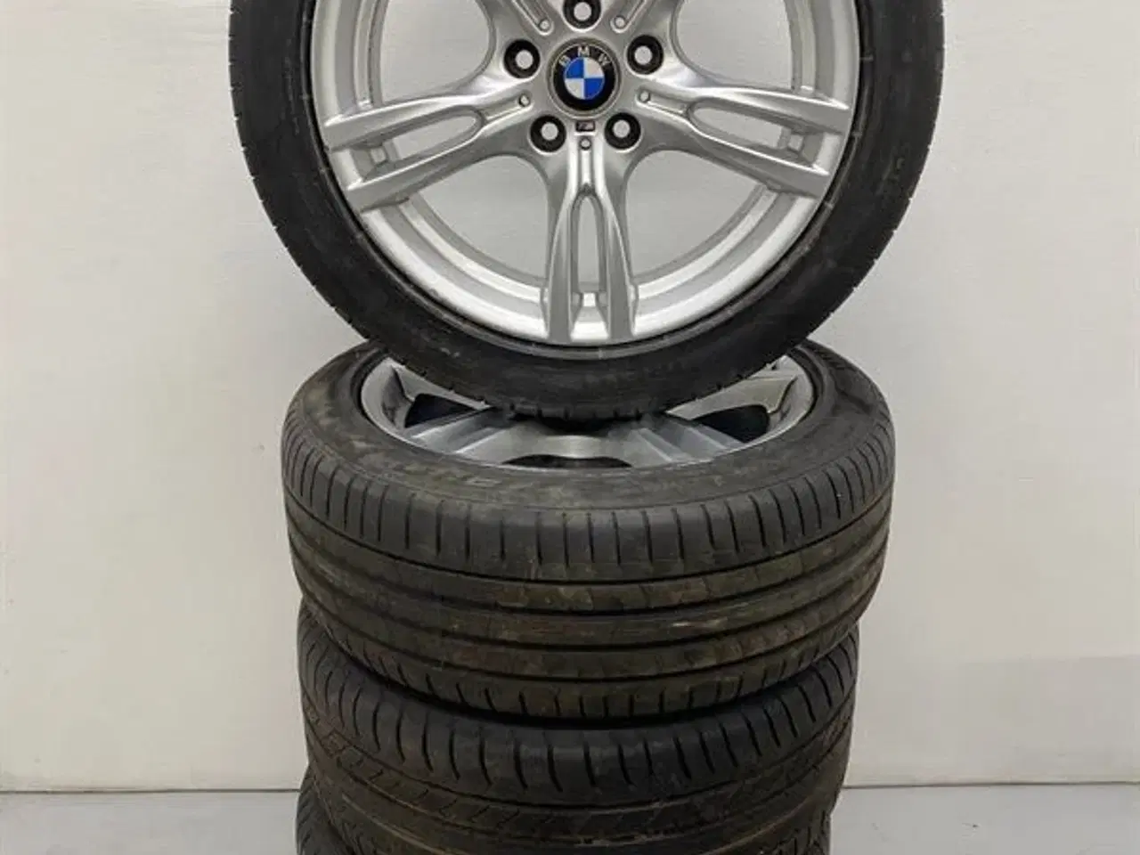 Billede 1 - 18" Alufælge med dæk original BMW "M Starspoke 400" A64444 BMW E90 E91 E92 E93 E90LCI E91LCI E92LCI E93LCI F30 F31 F32 F33 F36 F30 LCI F31 LCI F32 LC