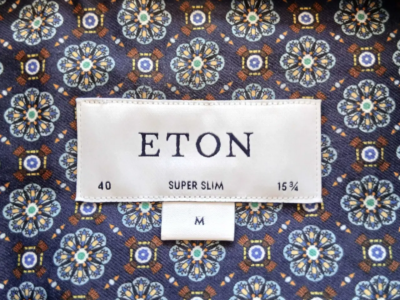 Billede 8 - Skjorte. Eton. 15¾ / 40