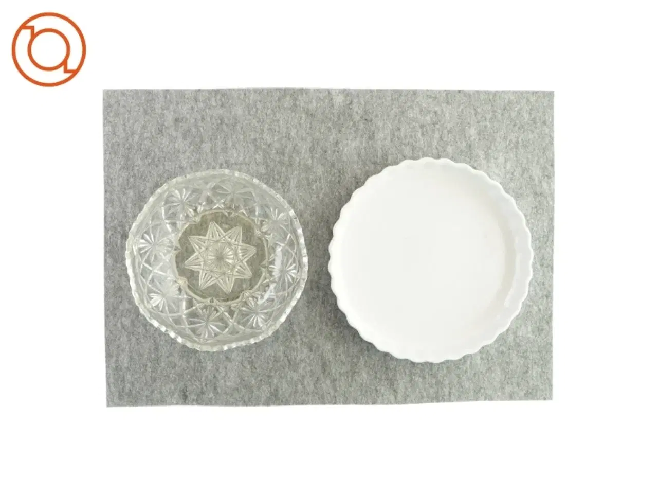 Billede 2 - Tærtefad og glasskål med mønster