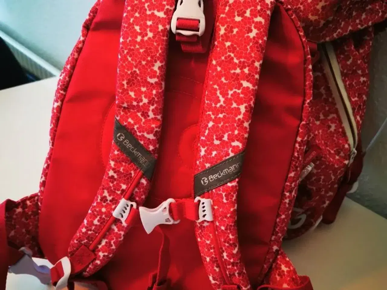 Billede 2 - Rød tasker