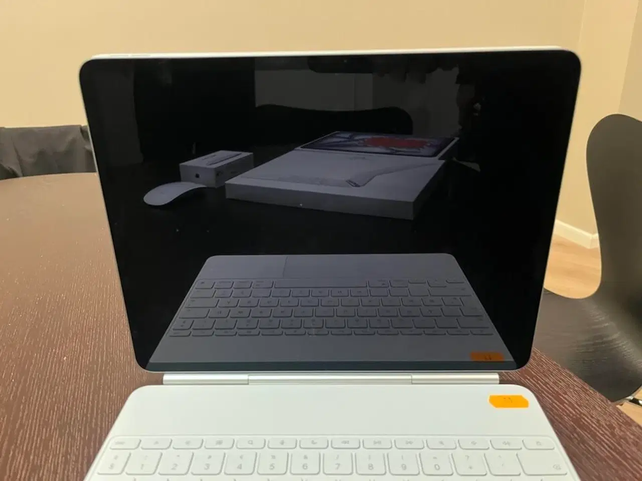 Billede 2 - Apple IPAD Air. 4Gen. Med magic tastertur