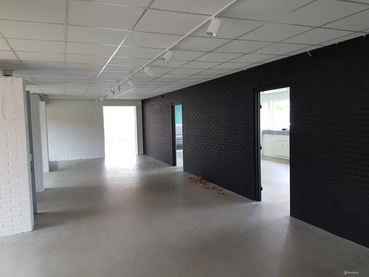 Billede 3 - Lager med mulighed for værksted udlejes.