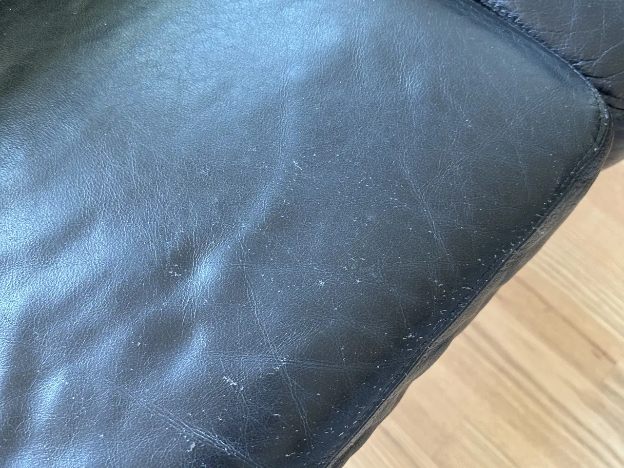 Billede 6 - Sofasæt / sort læder - 3 & 2 personer