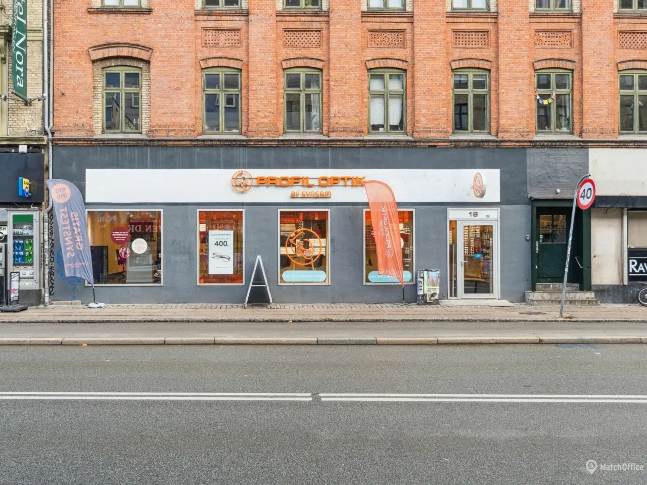 Billede 1 - Butikslokale med attraktiv placering på Nørrebro