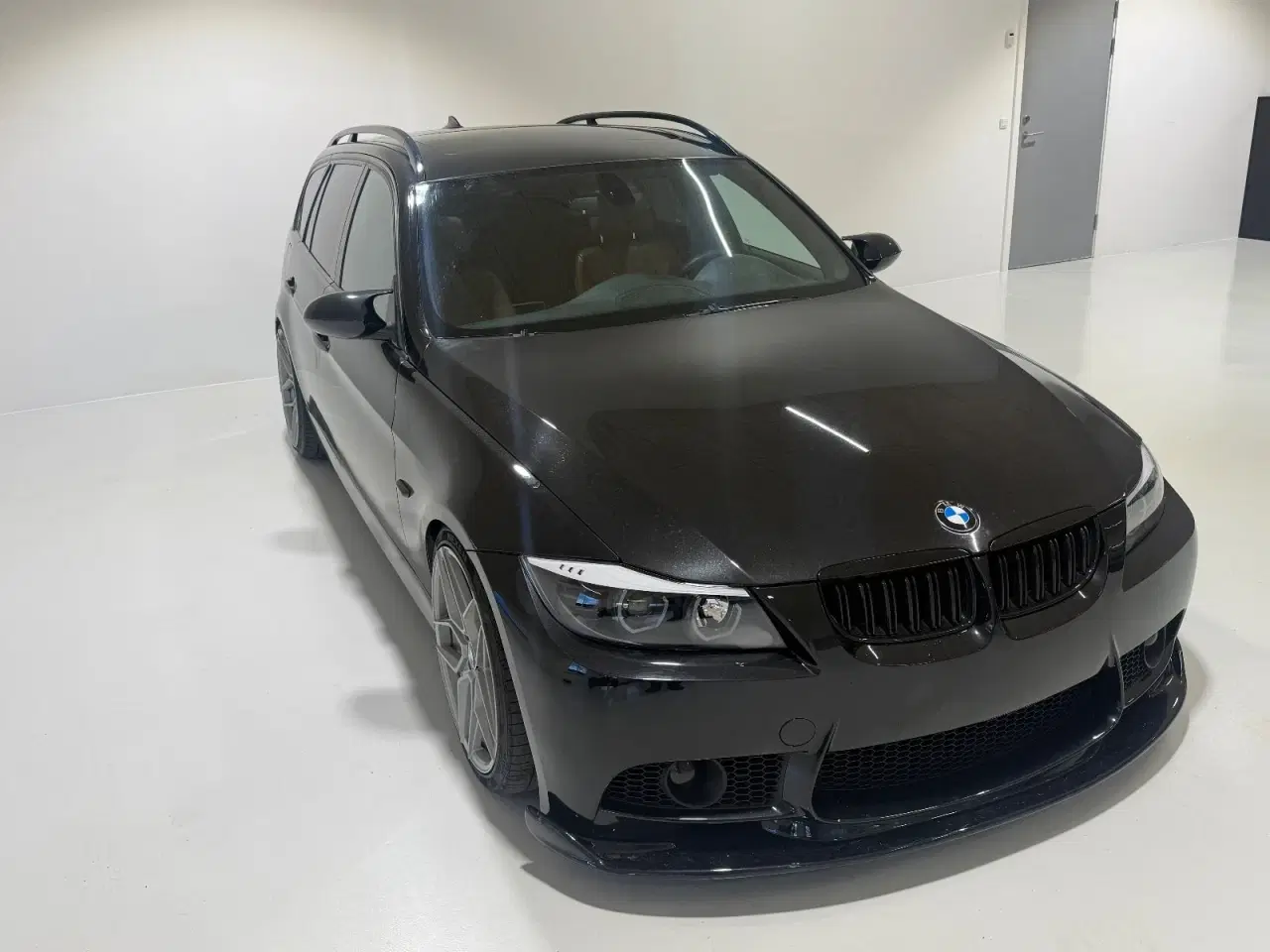 Billede 1 - BMW 320d 2,0 Touring Steptr.