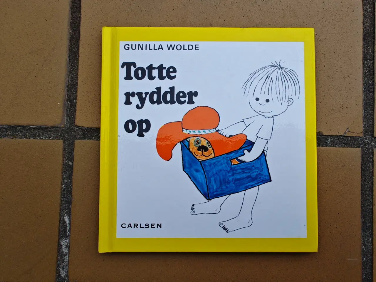 Billede 1 - Nr.3 Totte rydder op Bog af Gunilla Wolde