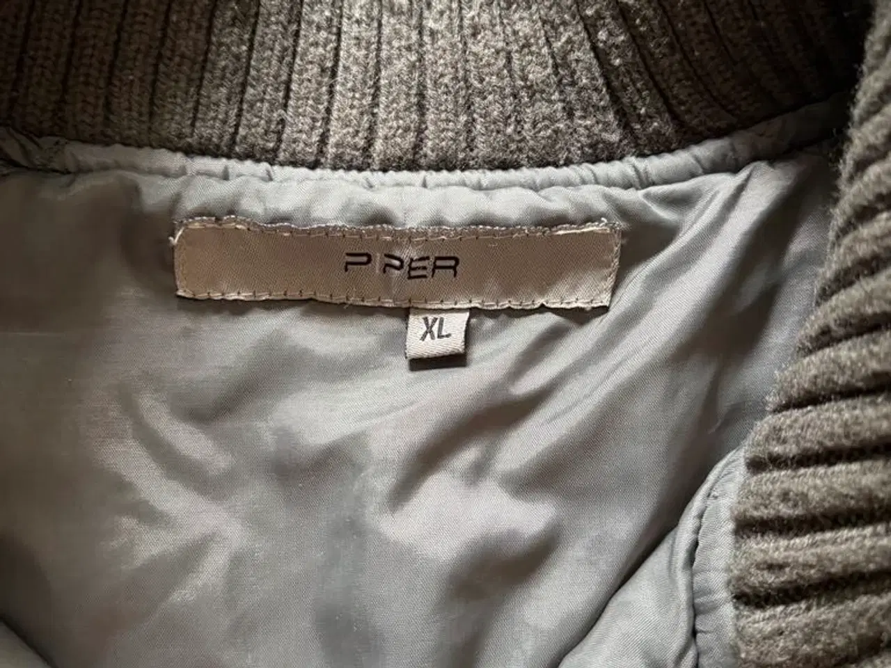 Billede 2 - 🧥 Fleece-trøje fra P Per Sports – Str. XL