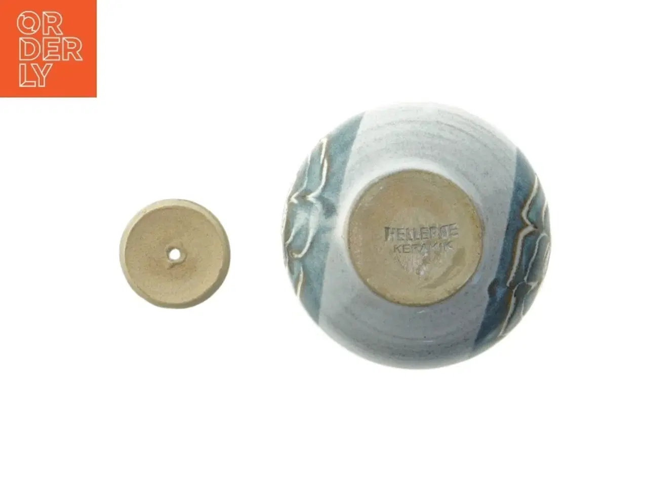 Billede 5 - Keramik vase med blomsterdesign fra Hellerøe (str. 11 cm)