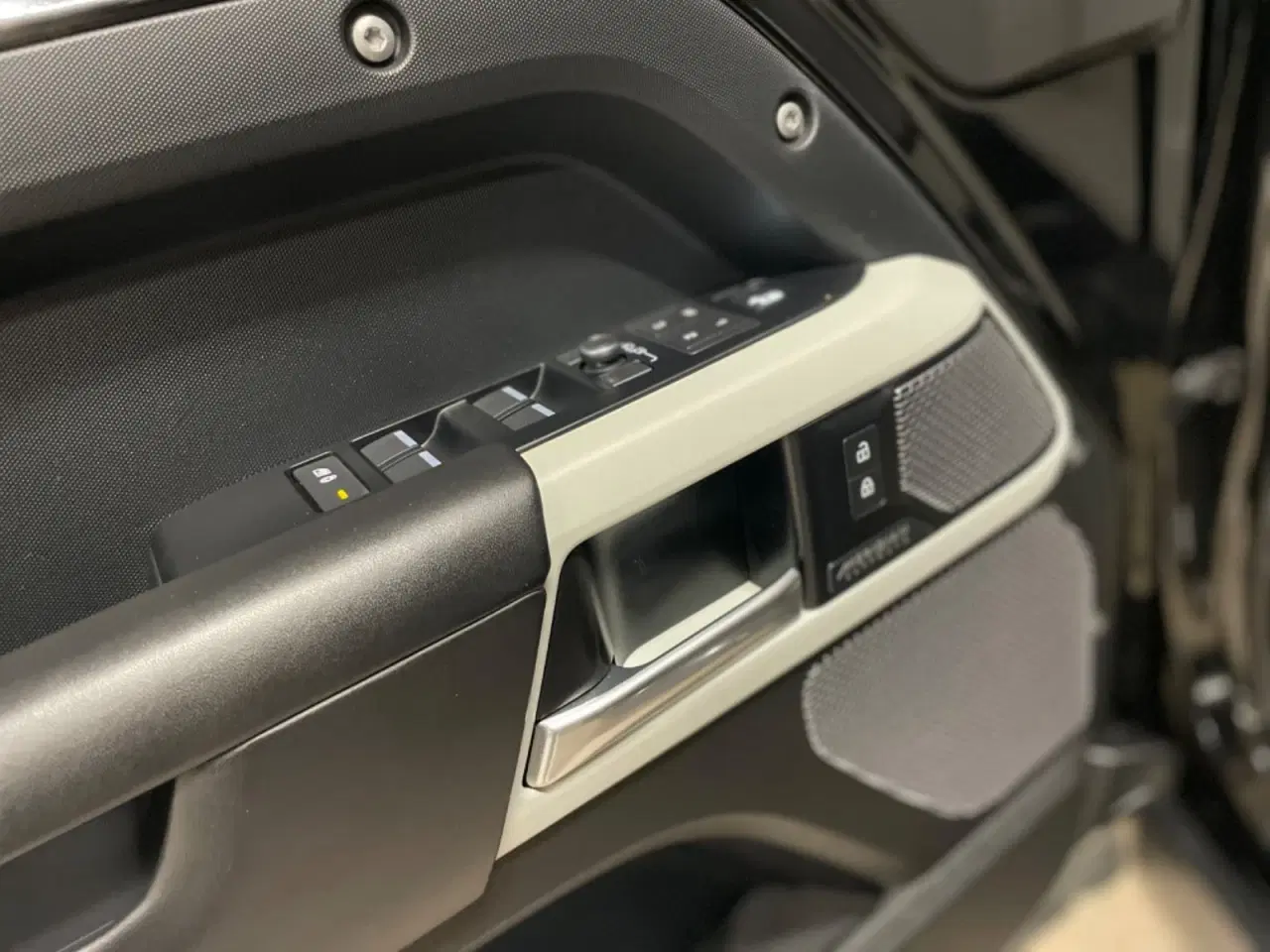 Billede 11 - Land Rover Defender 110 3,0 D250 Hard Top HSE aut. Van