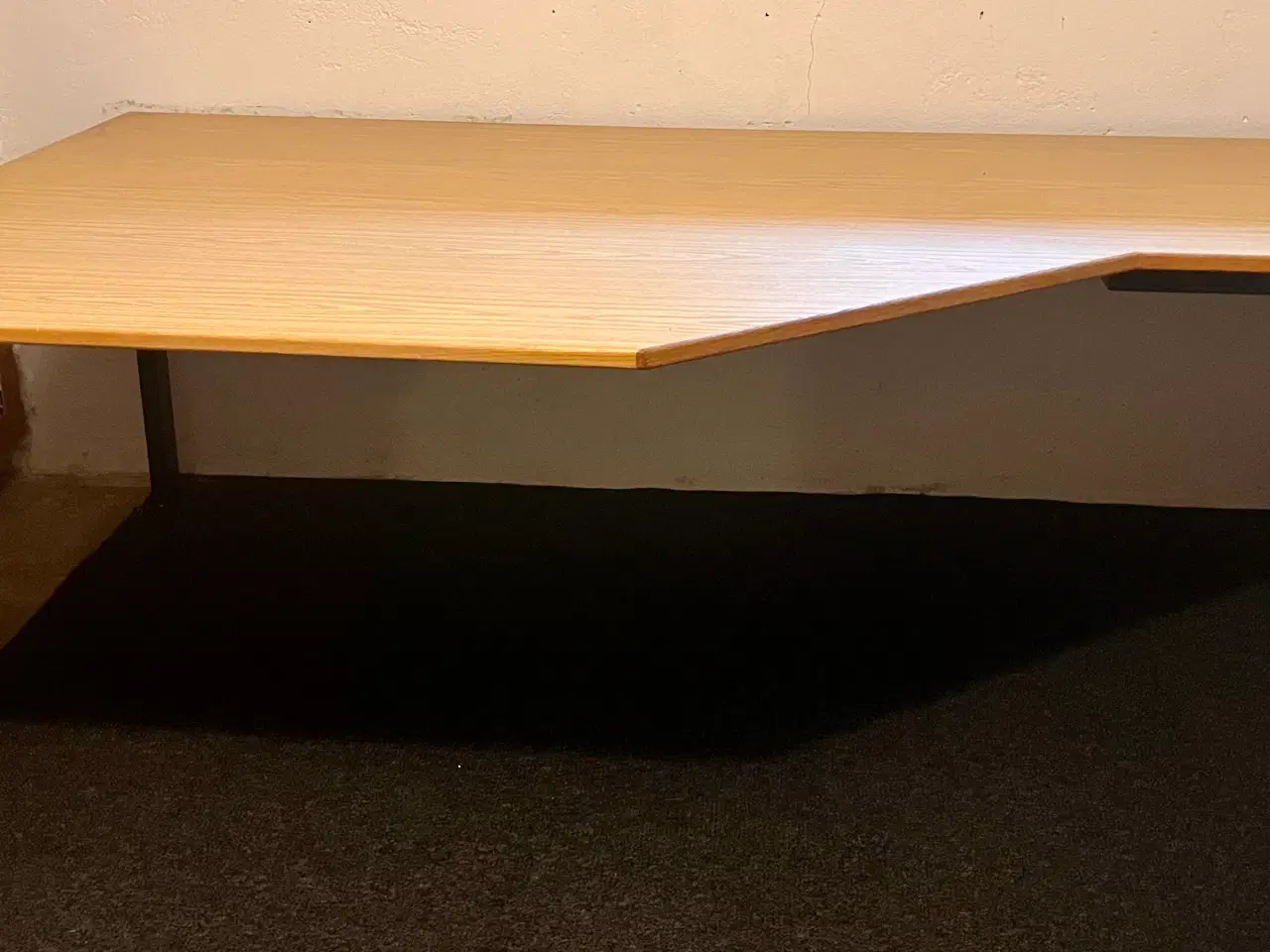 Billede 6 - STORT OG FLOT SKRIVEBORD (B195xD110xH65cm)