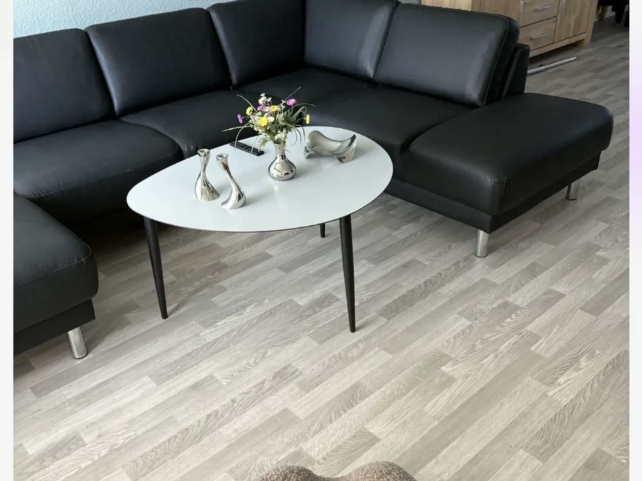 Billede 2 - En smuk sort læder sofa , aldtig været,  brugt 