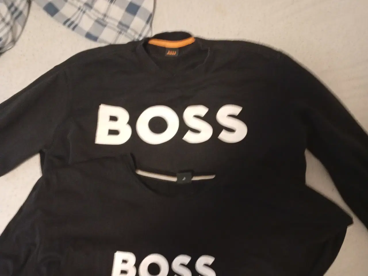 Billede 1 - Hugo Boss trøjere og ur med hvid gummirem 