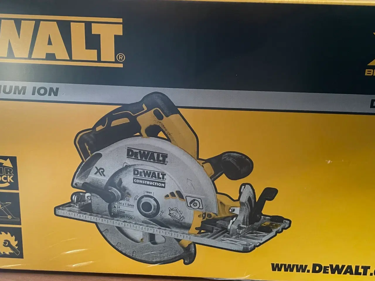 Billede 2 - DEWALT Rundsav DCS572 18V 