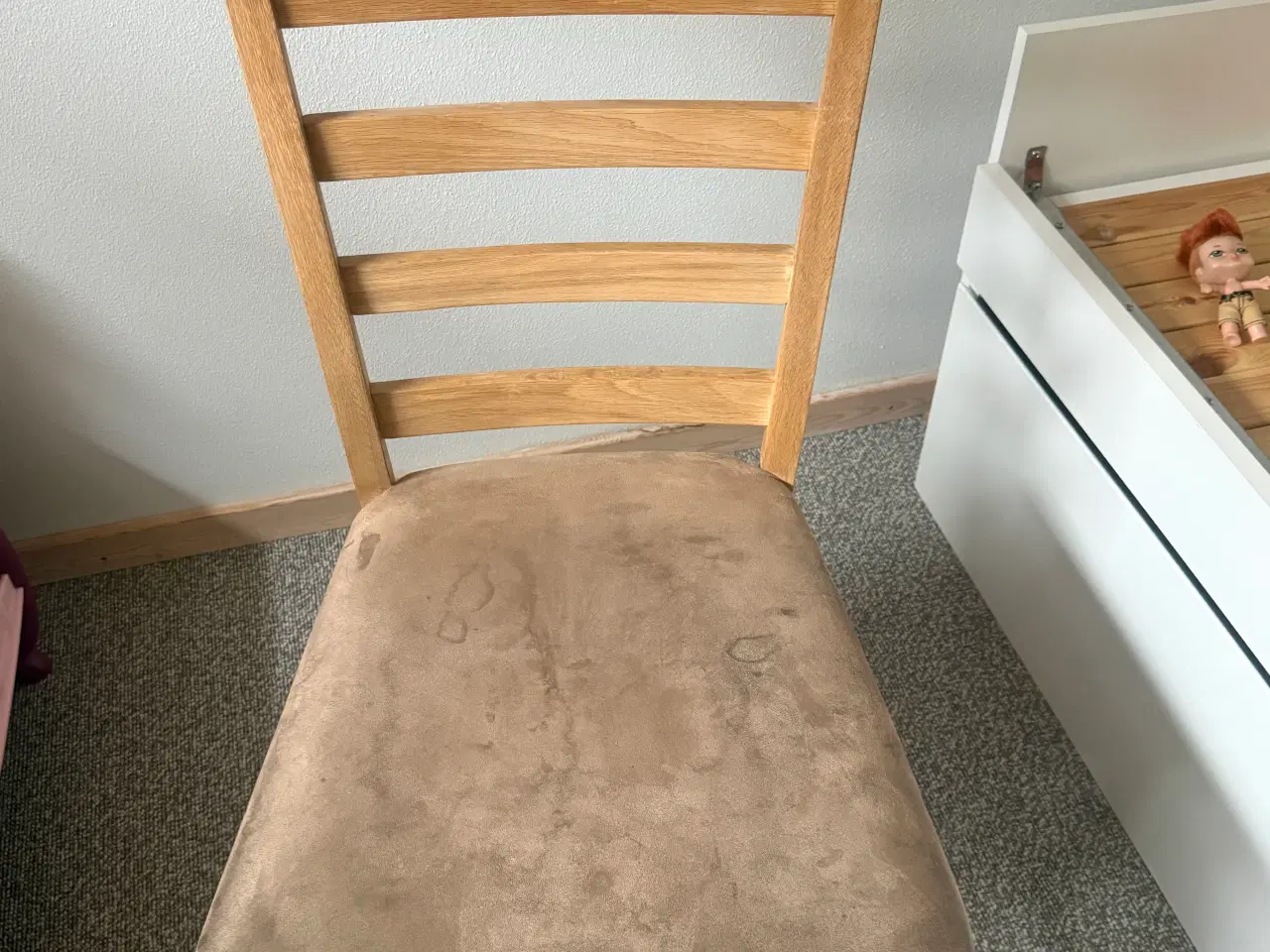 Billede 1 - Spisebordsstole i træ 