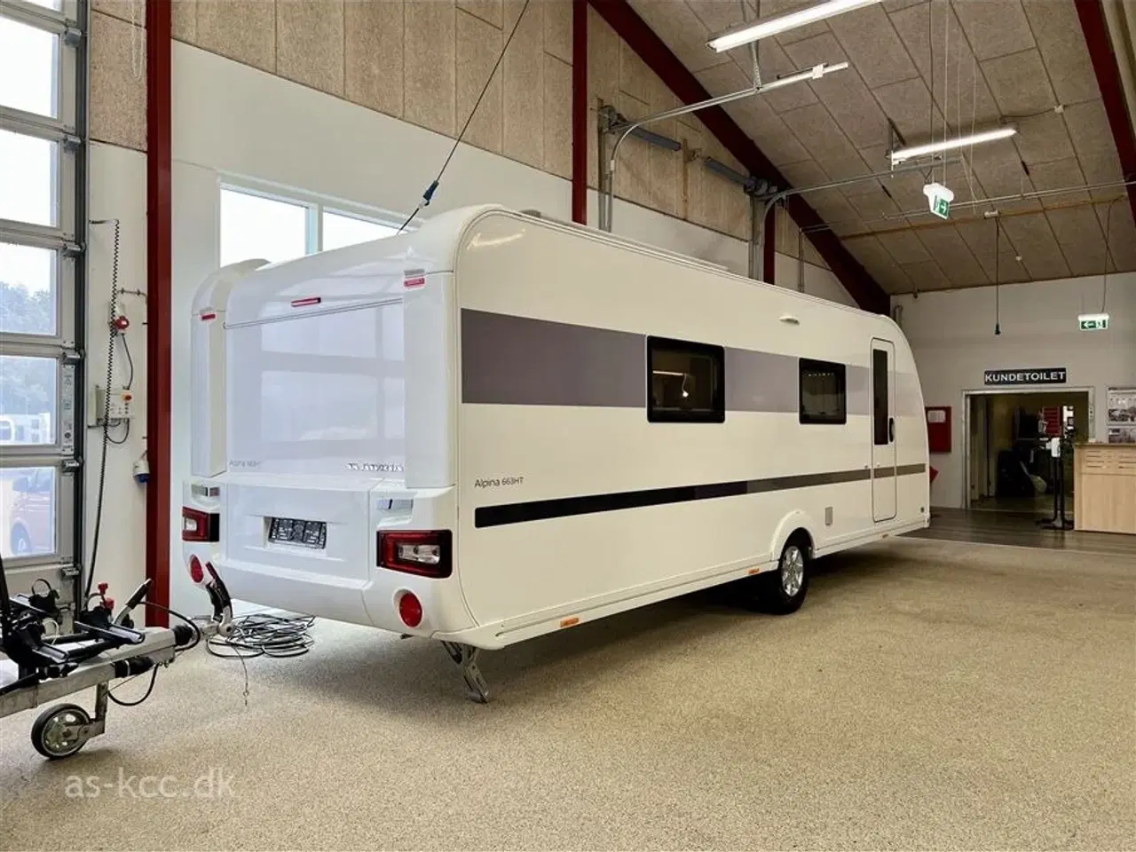 Billede 3 - 2021 - Adria Alpina 663 HT Alde Centralvarme   Adria Alpina 663 HT årg. 2021. 4 sovepladser, 6 siddepladser