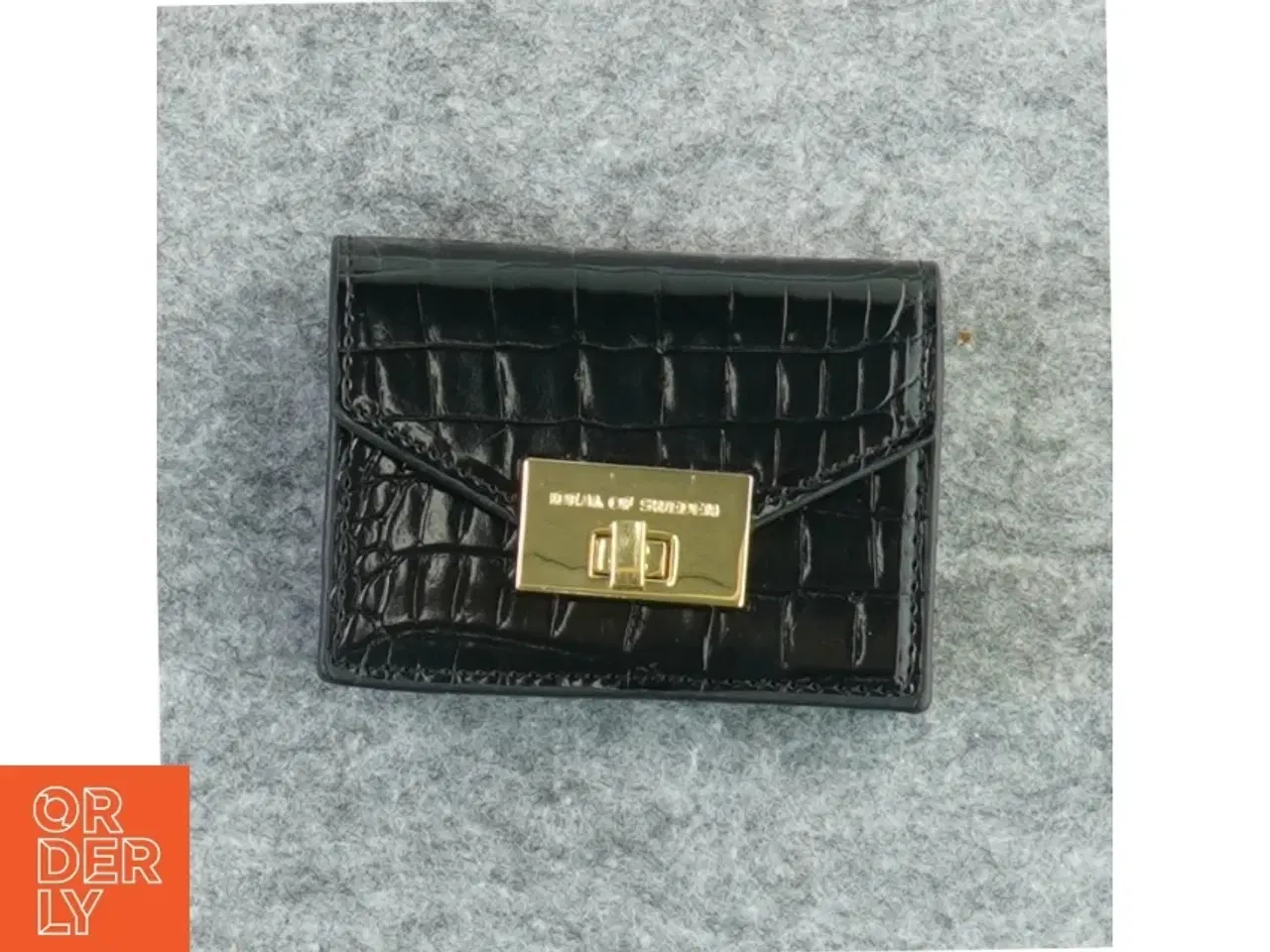 Billede 3 - Kortholder med rem fra Ideal of Sweden (str. 10 x 13 x 5 cm)