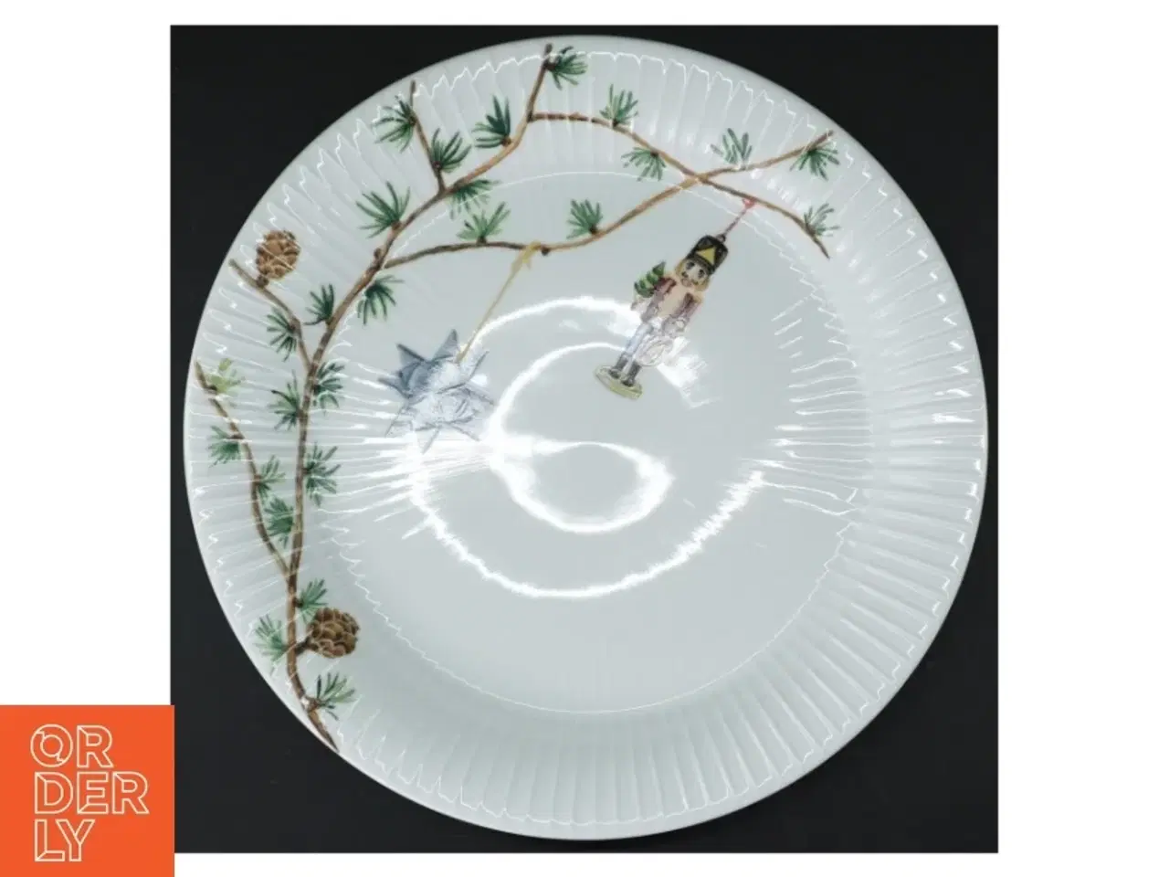 Billede 1 - Middagstallerken i porcelæn fra Kahler (str. 27 cm)