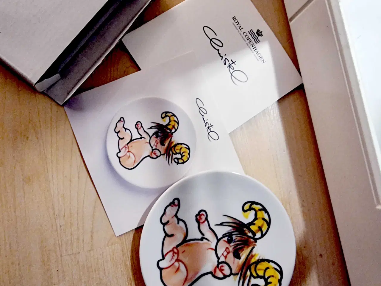 Billede 6 - 12 Royal copenhagen Stjernetegn plaquette ALLE mnd