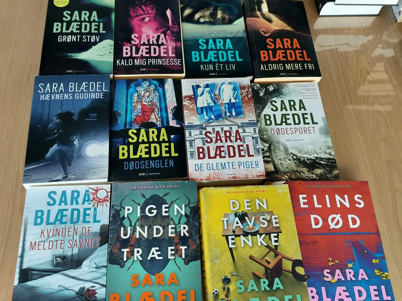 Billede 7 - Blandet krimier 