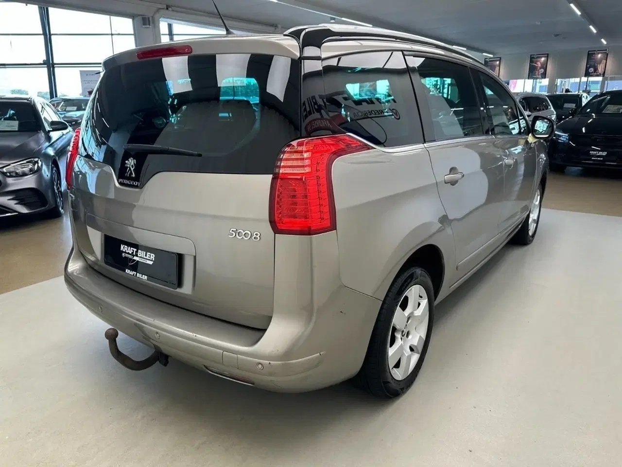 Billede 4 - Peugeot 5008 1,6 BlueHDi 120 Allure 7prs