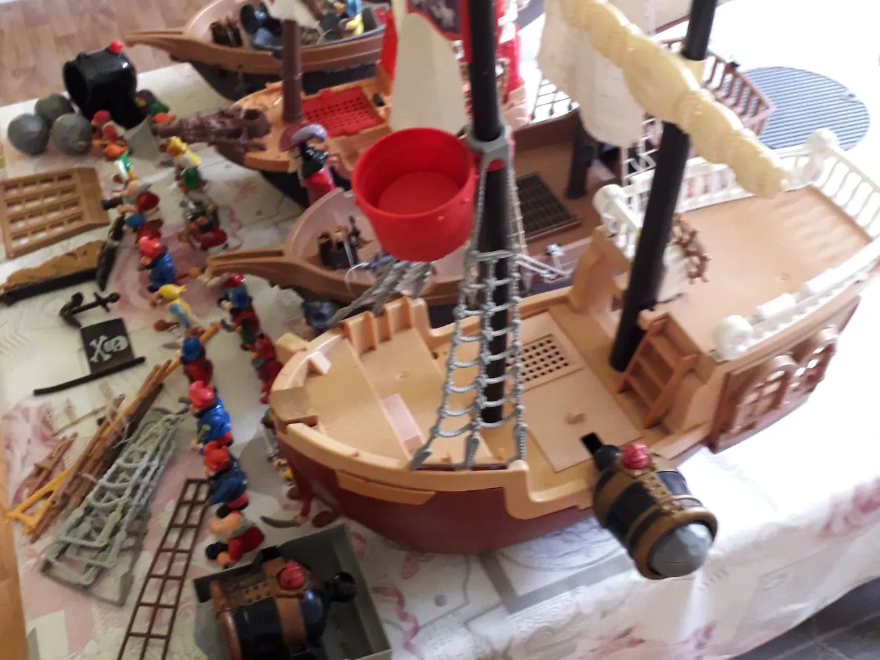 Billede 2 - Piratskibe stor samling.